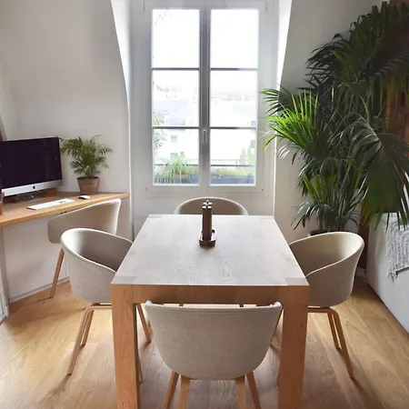 Atypical Charming In Central Le Marais
