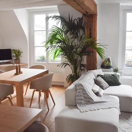 Atypical Charming In Central Le Marais Апартаменты *